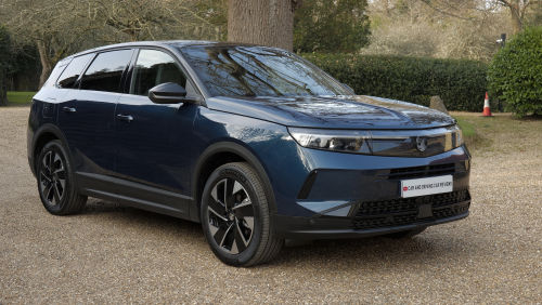 VAUXHALL GRANDLAND ELECTRIC HATCHBACK 157kW Ultimate 73kWh 5dr Auto view 4